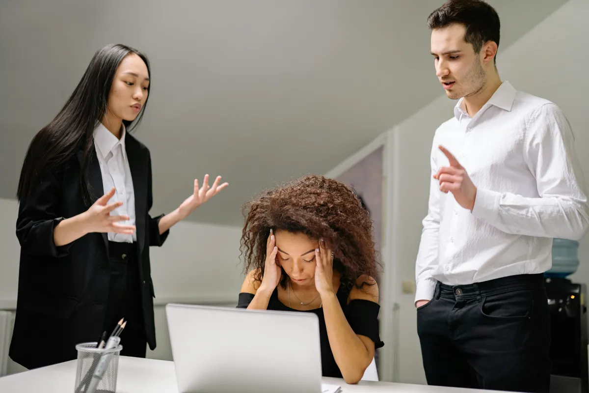 7 Erreurs Courantes lors de l'Implémentation d'Agents IA en Entreprise (Et Comment Les Éviter)